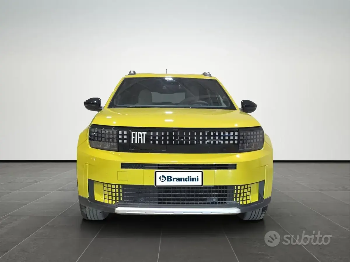 Usata Fiat Grande Panda La Prima 52 kW (72 CV) 2025 Giallo Utilitaria