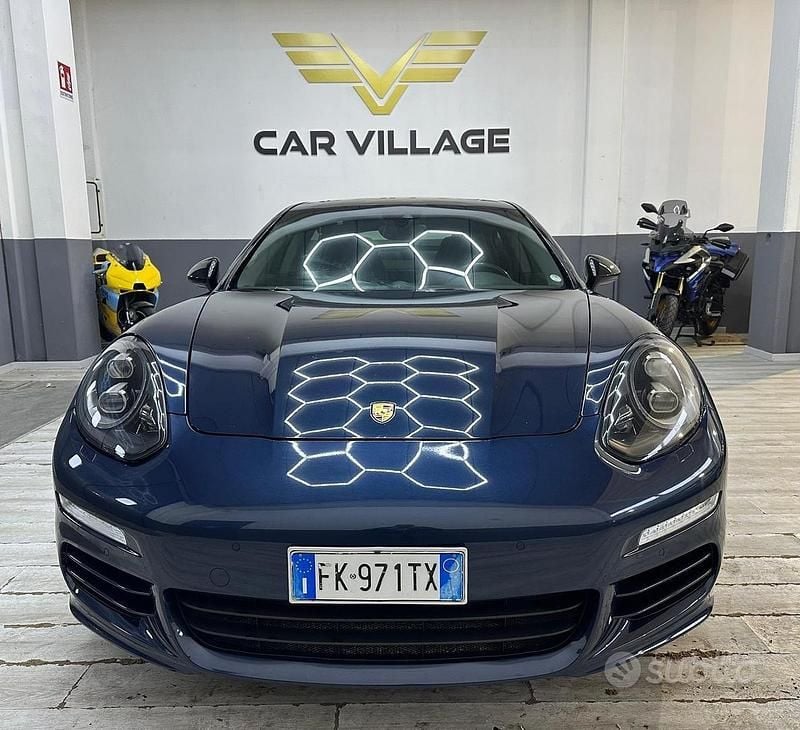 Usata Porsche Panamera Executive 420 CV (308 kW) 2015 Blu Utilitaria