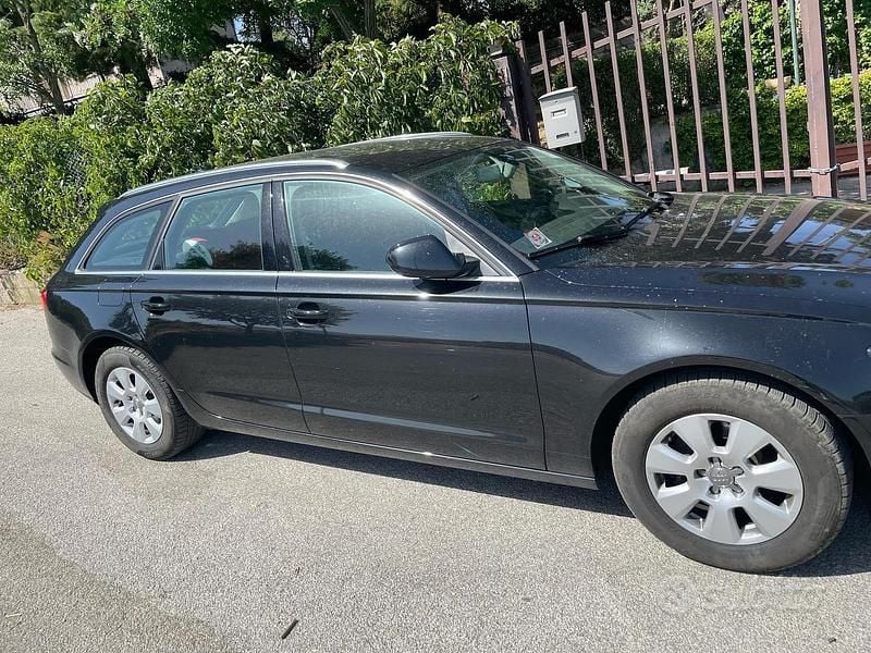 Usata Audi A6 177 CV (130 kW) 2013 Nero Station wagon
