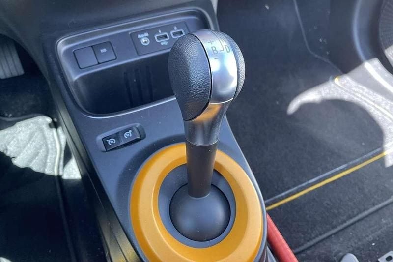 Occasion Renault Twingo Techno 30 kW (42 PK) 2023 Grijs Hatchback