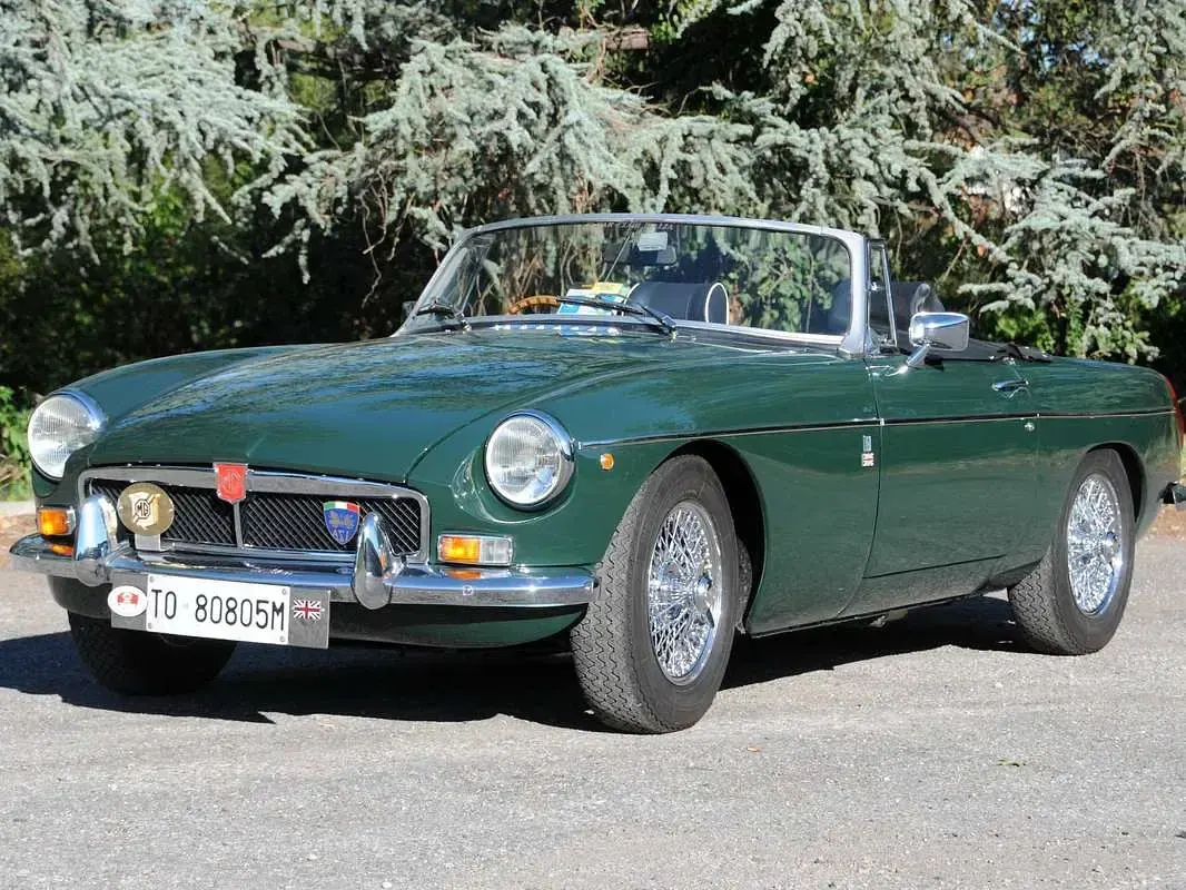 Usata MG B 106 CV (77 kW) 1969 Verde Cabrio