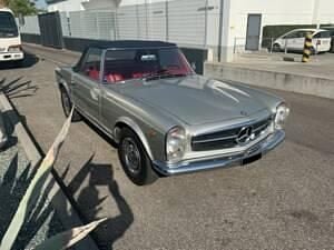Usata Mercedes 230 150 CV (110 kW) 1966 Grigio Cabrio