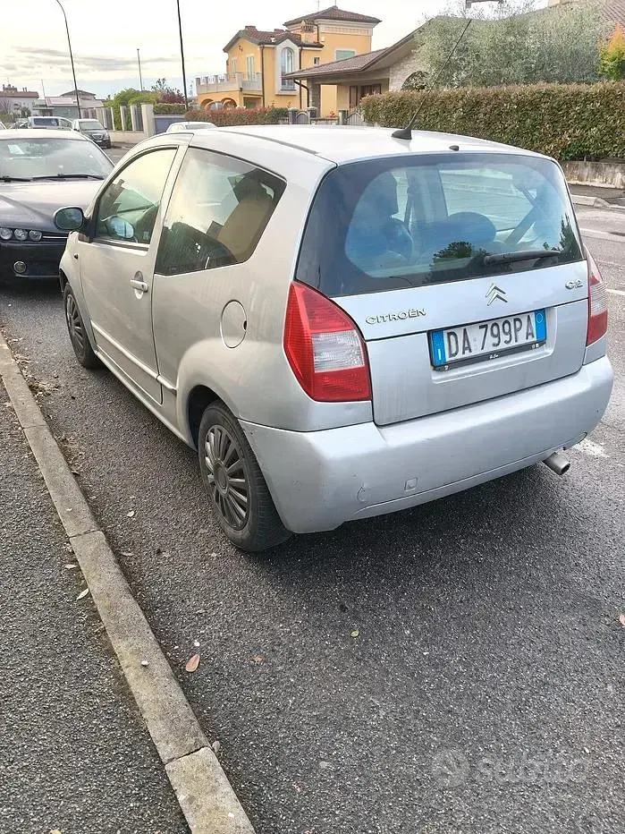 Usata Citroën C2 60 CV (44 kW) 2006 Grigio Utilitaria