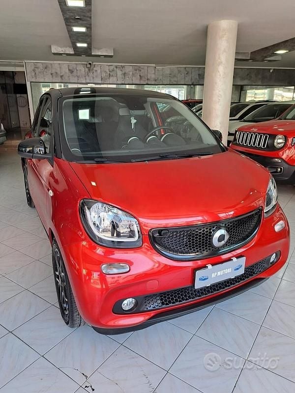 Usata Smart ForFour Prime 90 CV (66 kW) 2015 Rosso Utilitaria