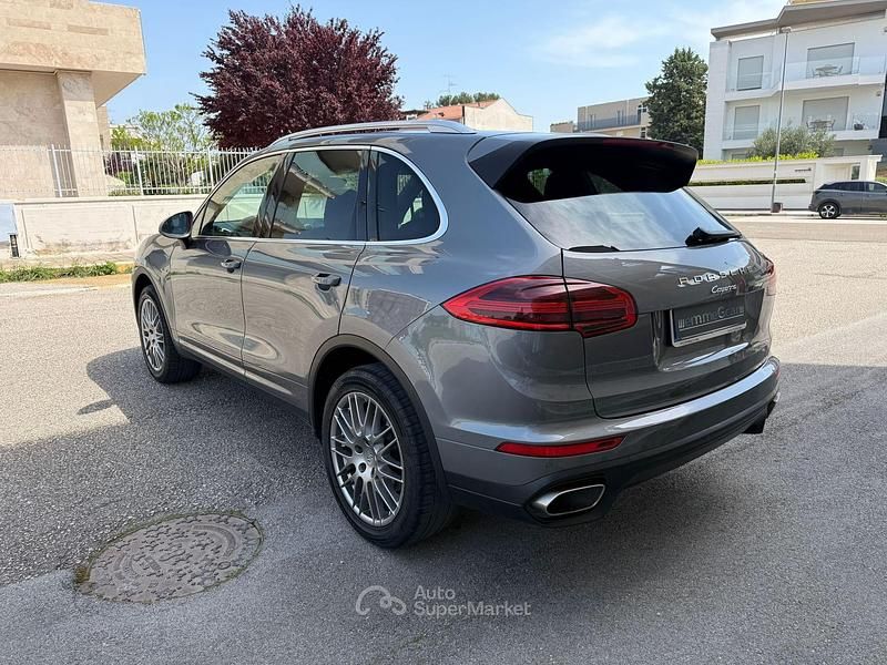 Occasion Porsche Cayenne Platinum Edition 250 ch (183 kW) 2016 Gris SUV