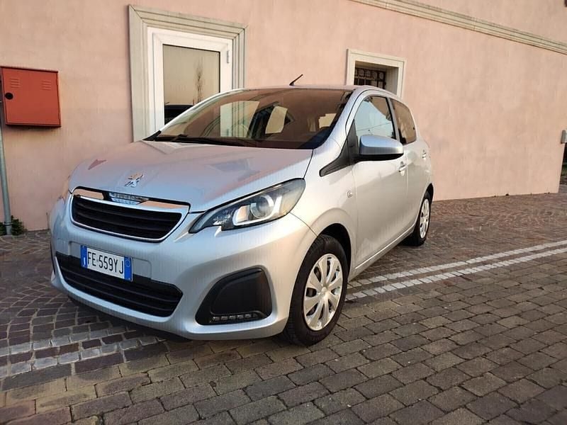Usata Peugeot 108 69 CV (50 kW) 2016 Grigio Utilitaria