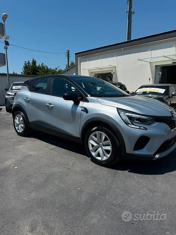 Usata Renault Captur Equilibre 91 CV (66 kW) 2022 Grigio SUV