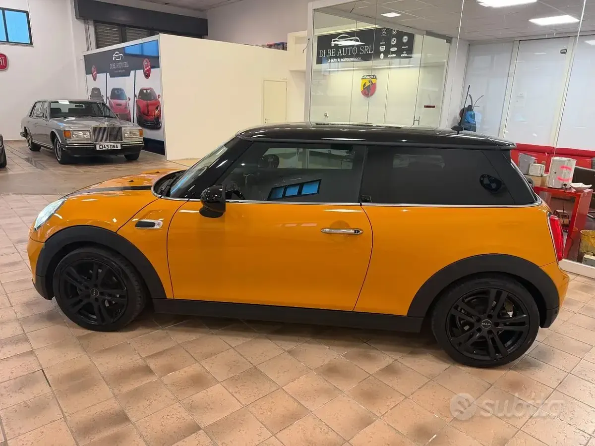 Usata Mini John Cooper Works 116 CV (85 kW) 2017 Utilitaria