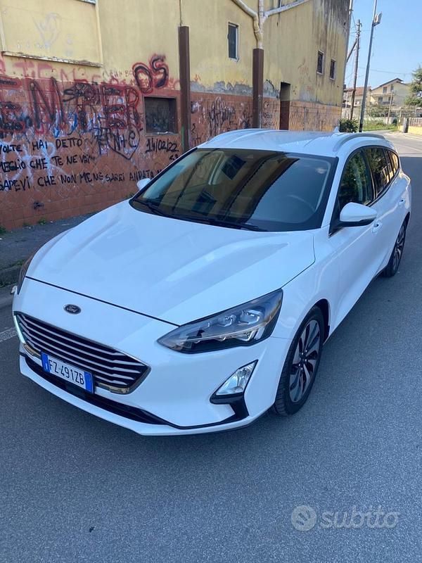 Usata Ford Focus 120 CV (88 kW) 2020 Bianco Station wagon
