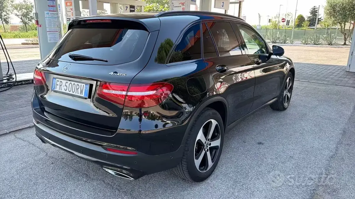 Usata Mercedes GLC250 Exclusive 204 CV (150 kW) 2018 Nero SUV