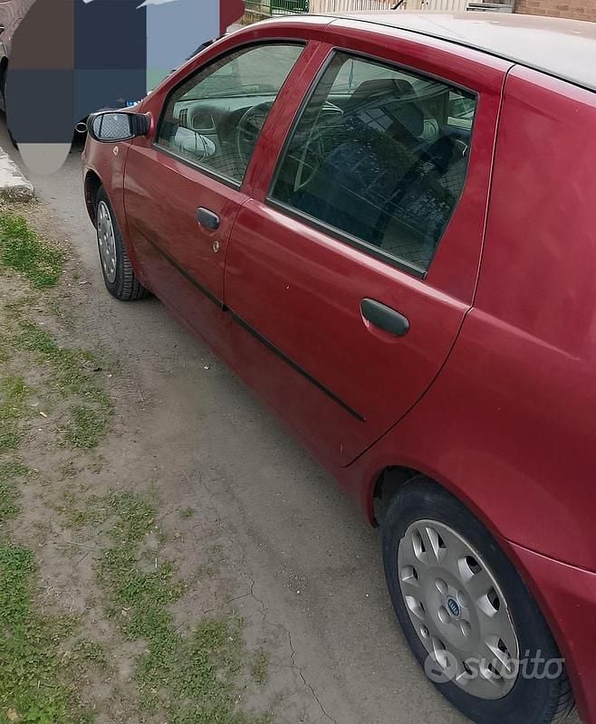 Usata Fiat Punto 2000 Rosso Utilitaria