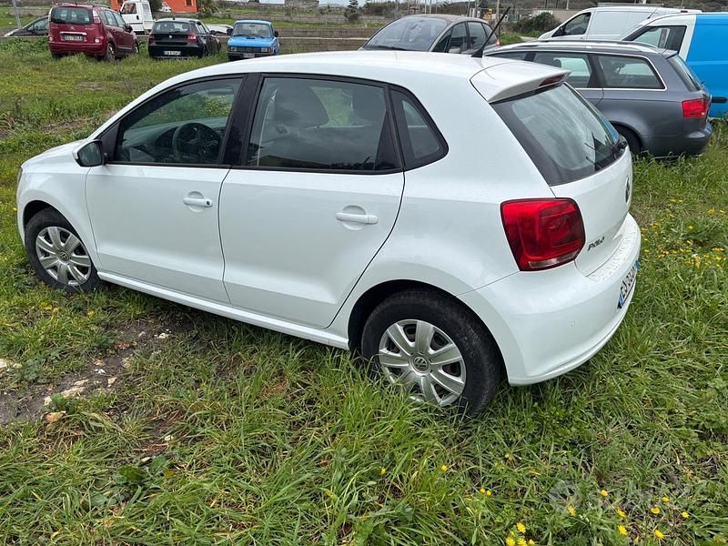 Usata VW Polo United 74 CV (54 kW) 2013 Bianco Utilitaria