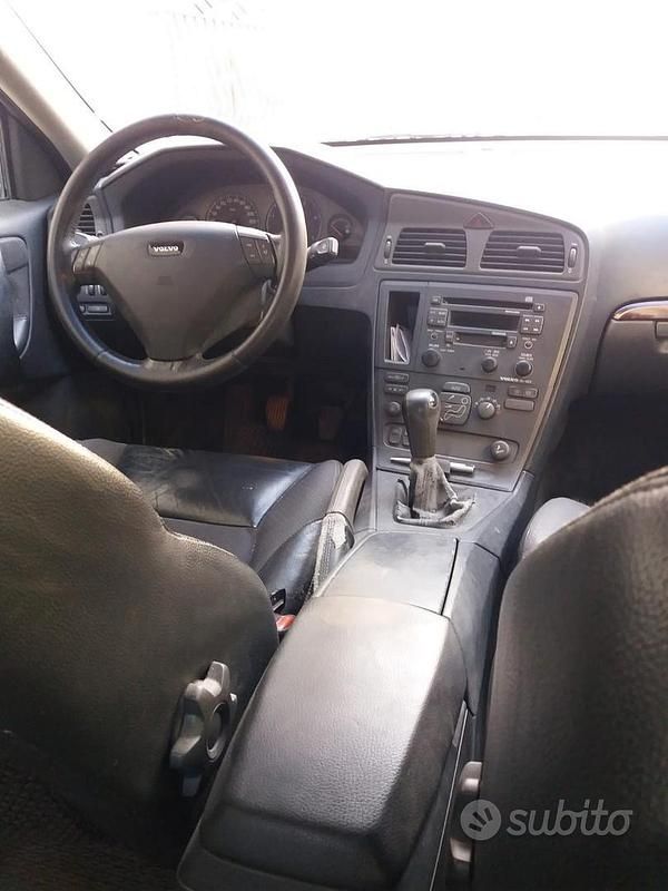 Usata Volvo S60 131 CV (96 kW) 2002 Berlina