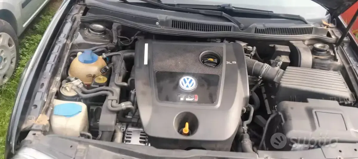 Usata VW Golf IV Trendline 105 CV (77 kW) 2004 Nero Berlina