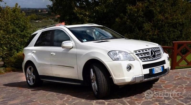 Usata Mercedes ML350 AMG 211 CV (155 kW) 2010 Bianco SUV