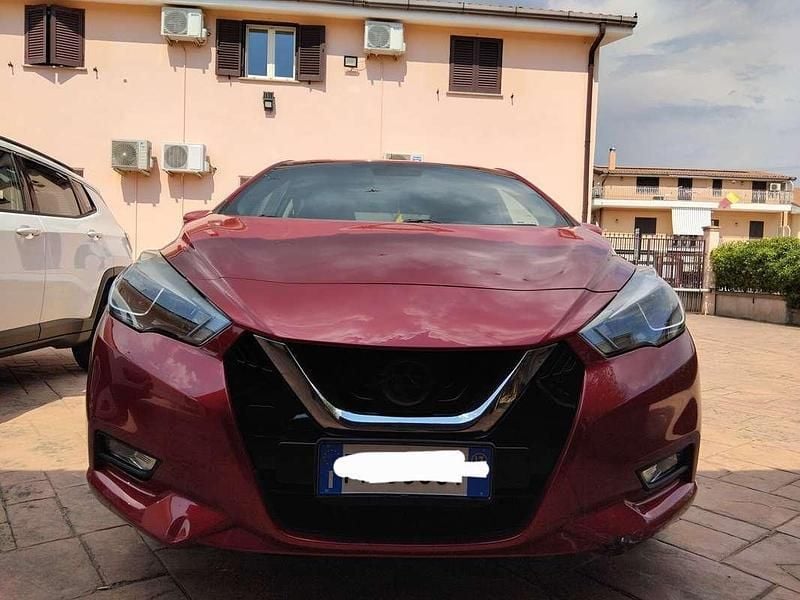 Usata Nissan Micra N-Connecta 90 CV (66 kW) 2017 Rosso Utilitaria