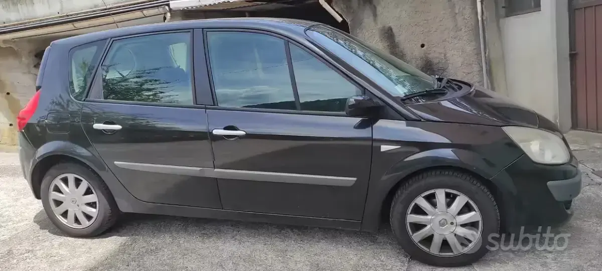 Usata Renault Scenic E-Tech 106 CV (77 kW) 2007 Nero Monovolume