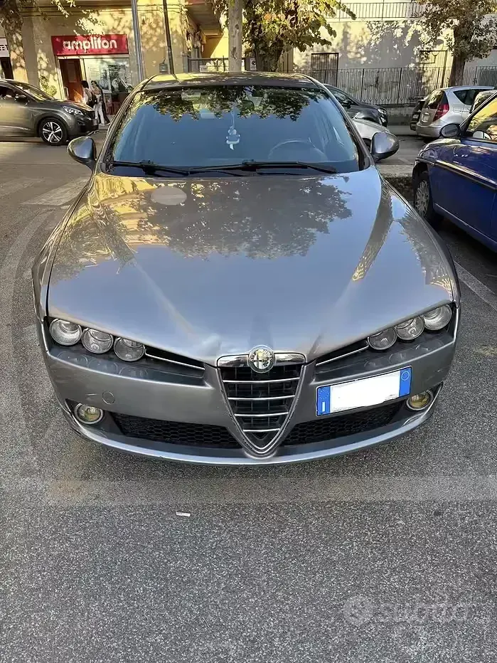 Usata Alfa Romeo 159 170 CV (125 kW) 2010 Grigio Berlina