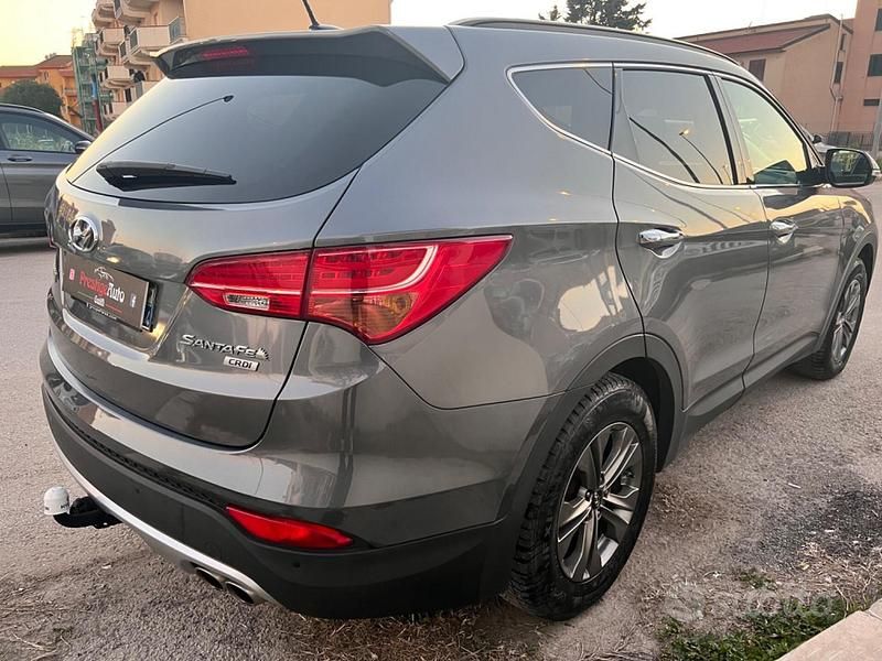 Usata Hyundai Santa Fe Comfort 197 CV (144 kW) 2015 Grigio SUV