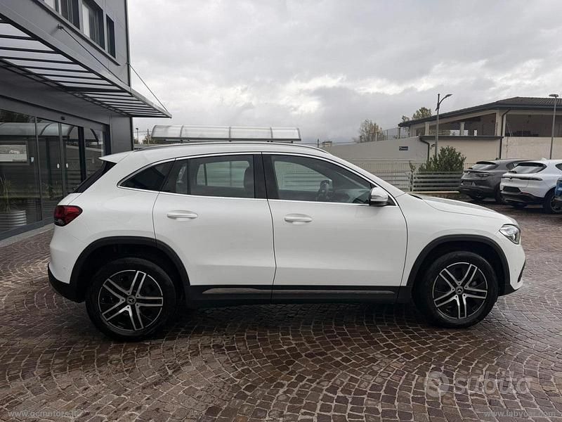 Usata Mercedes GLA200 Progressive 150 CV (110 kW) 2023 Bianco SUV