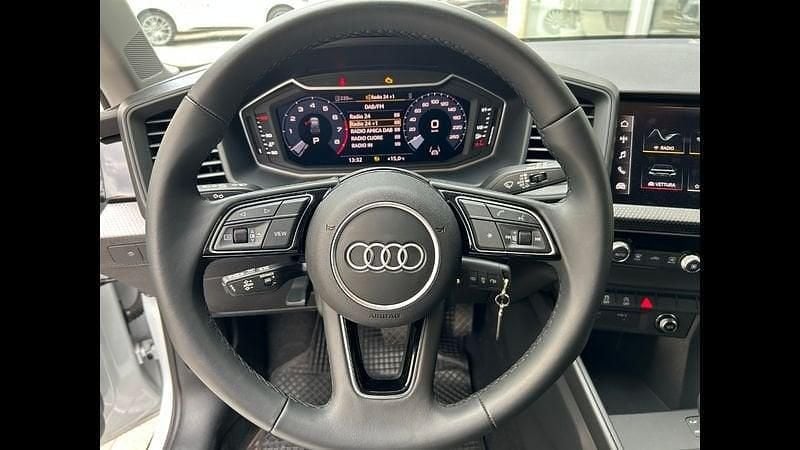 Usata Audi A1 Design 150 CV (110 kW) 2024 Bianco Utilitaria
