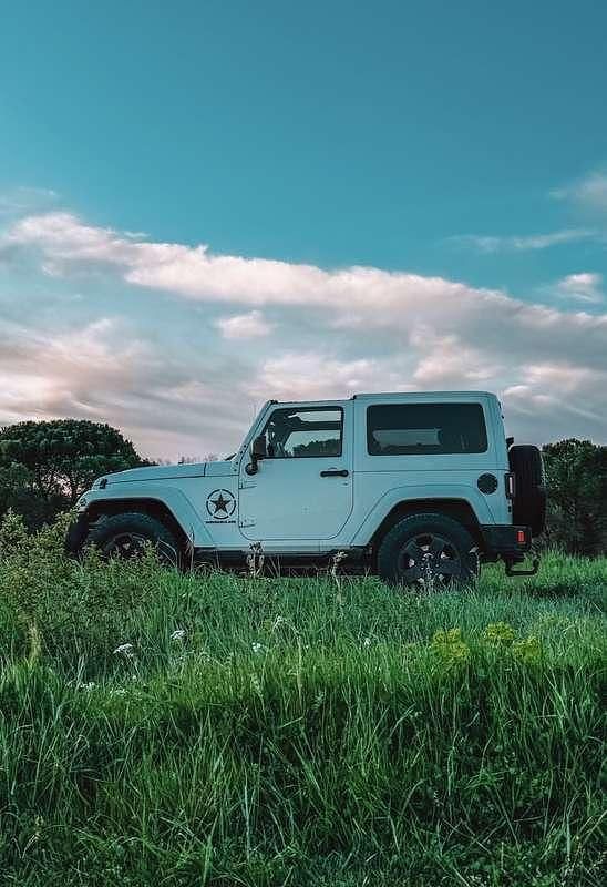 Usata Jeep Wrangler Sahara 200 CV (147 kW) 2013 Bianco SUV