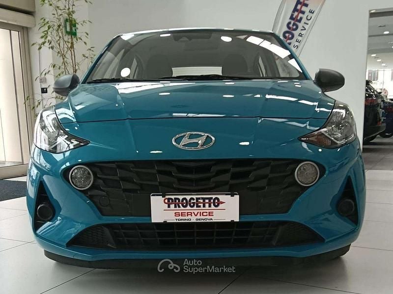 Usata Hyundai i10 67 CV (49 kW) 2021 Azzuro Utilitaria