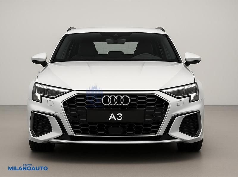 Begagnad Audi A3 Sportback Advanced 150 HK (110 kW) 2025 Vit Halvkombi