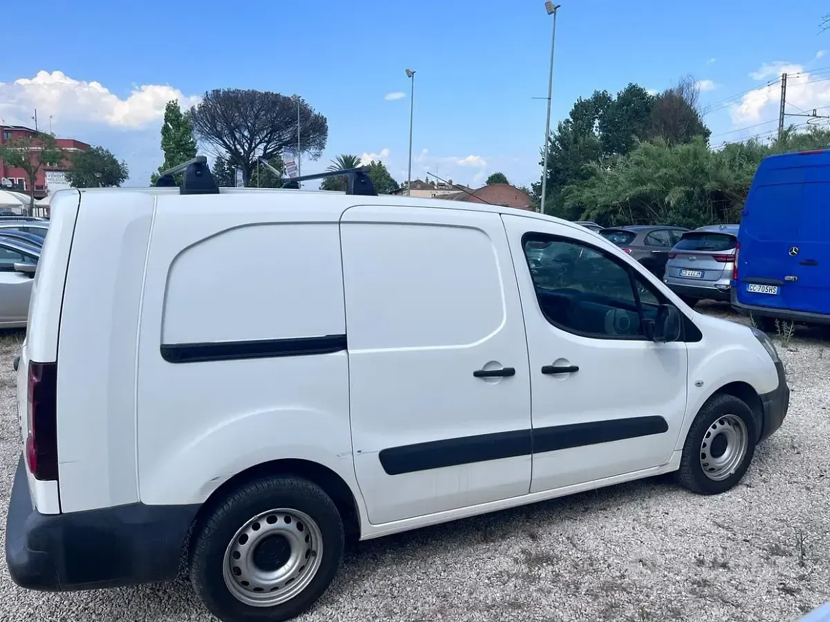 Usata Citroën Berlingo 99 CV (72 kW) 2017 Bianco Monovolume