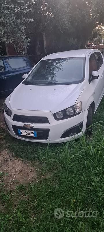 Usata Chevrolet Aveo 69 CV (50 kW) 2012 Bianco Utilitaria