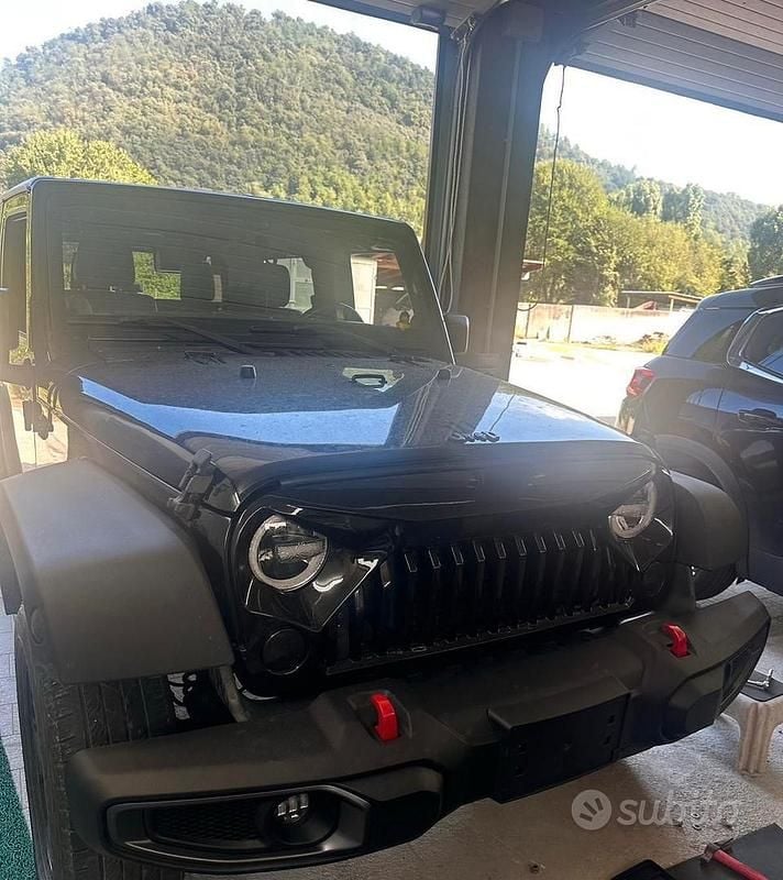 Nero Usata 2012 Jeep Wrangler SUV | 27.000 € (Ottimo prezzo) - Immagine 1/4