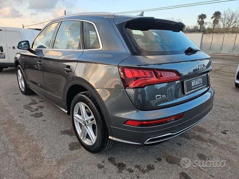 Usata Audi Q5 Ambiente 190 CV (139 kW) 2020 Grigio SUV