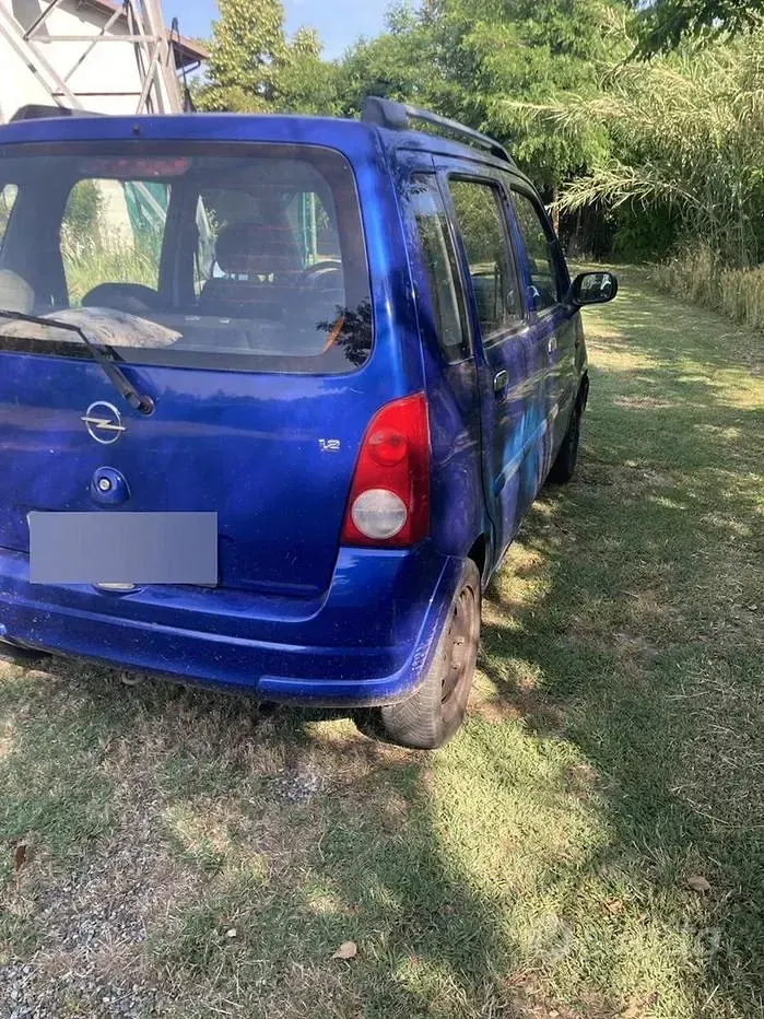 Usata Opel Agila 75 CV (55 kW) 2004 Blu Monovolume