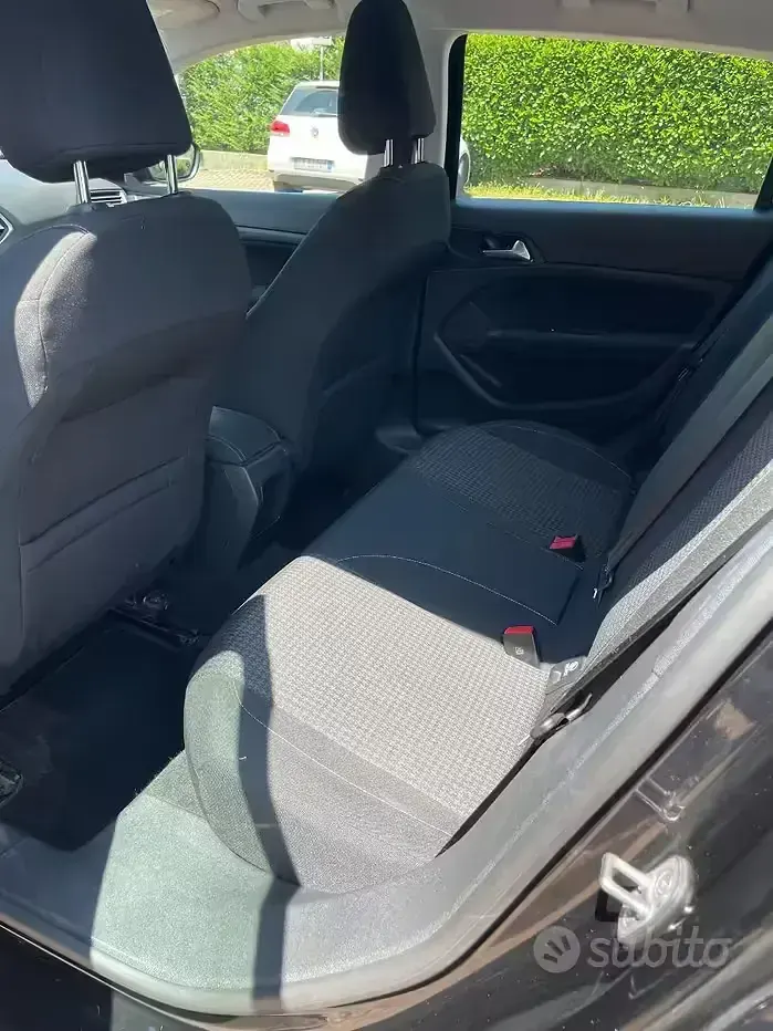 Usata Peugeot 308 131 CV (96 kW) 2019 Berlina
