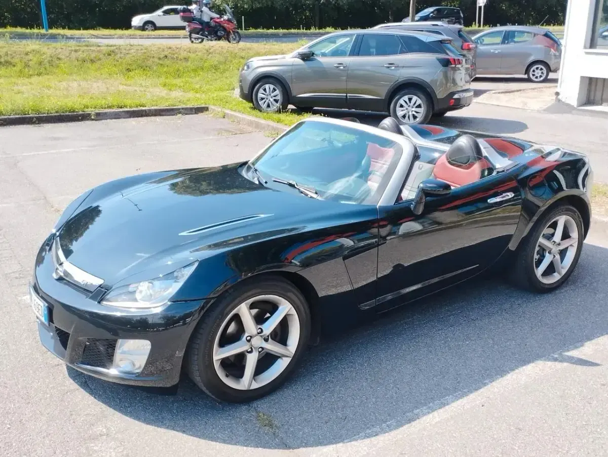 Usata Opel GT 263 CV (193 kW) 2008 Nero Cabrio
