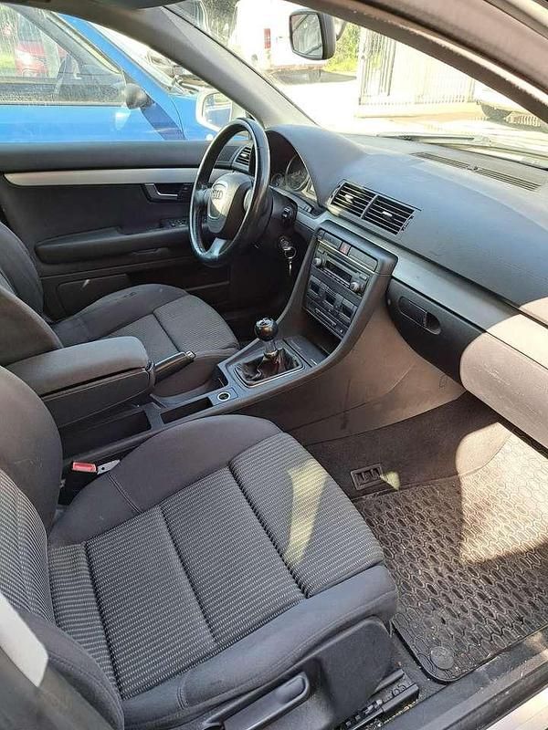 Usata Audi A4 S-Line 140 CV (102 kW) 2007 Argento Berlina