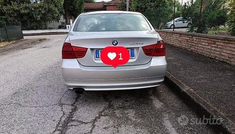 Usata BMW 320 M Sport 184 CV (135 kW) 2011 Grigio Berlina