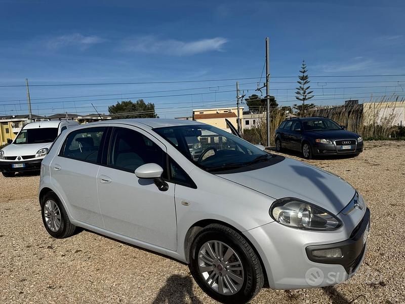 Usata Fiat Punto Evo Sport 77 CV (56 kW) 2012 Grigio Utilitaria