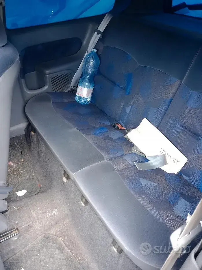 Usata Renault Clio II 1998 Blu Utilitaria