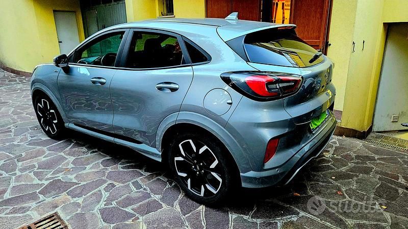 Usata Ford Puma ST-Line X 155 CV (114 kW) 2020 Grigio Berlina