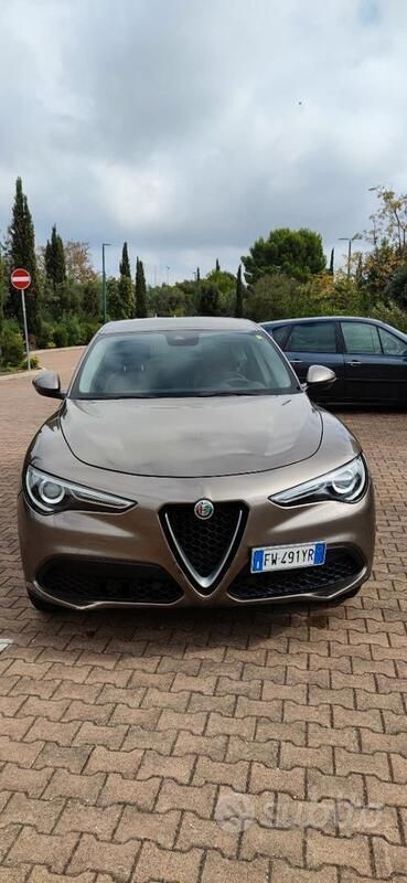 Usata 2019 Alfa Romeo Stelvio SUV | 22.000 € (Buon prezzo) - Immagine 1/4