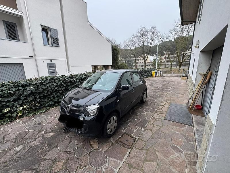 Usata Renault Twingo 69 CV (50 kW) 2015 Nero Utilitaria