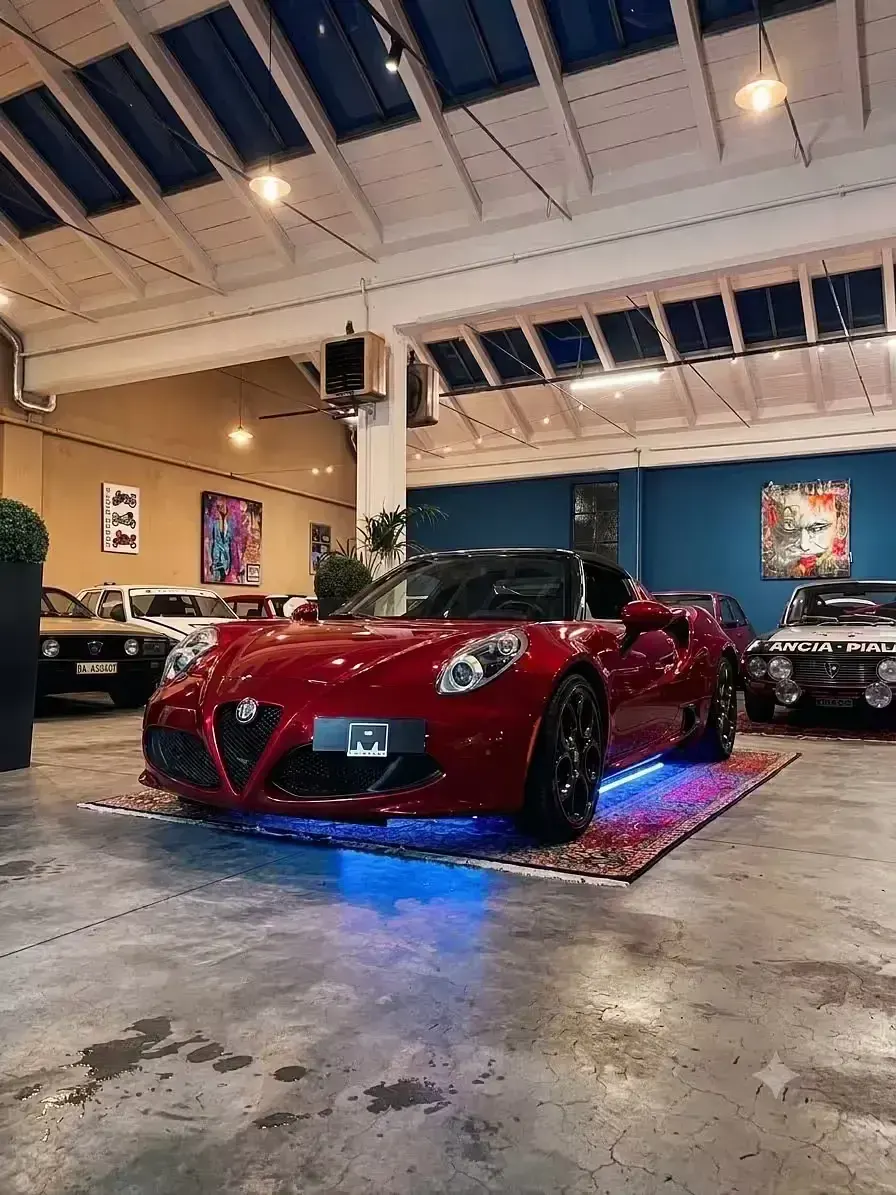Usata Alfa Romeo 4C 240 CV (176 kW) 2016 Rosso Cabrio