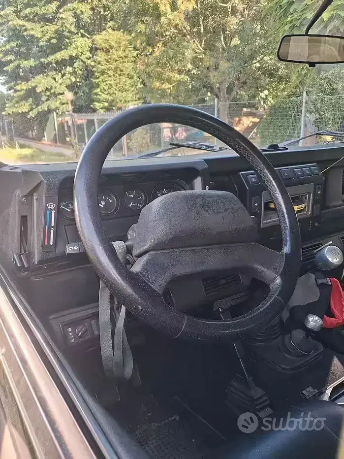 Usata Land Rover Defender 68 CV (50 kW) 2004 Station wagon