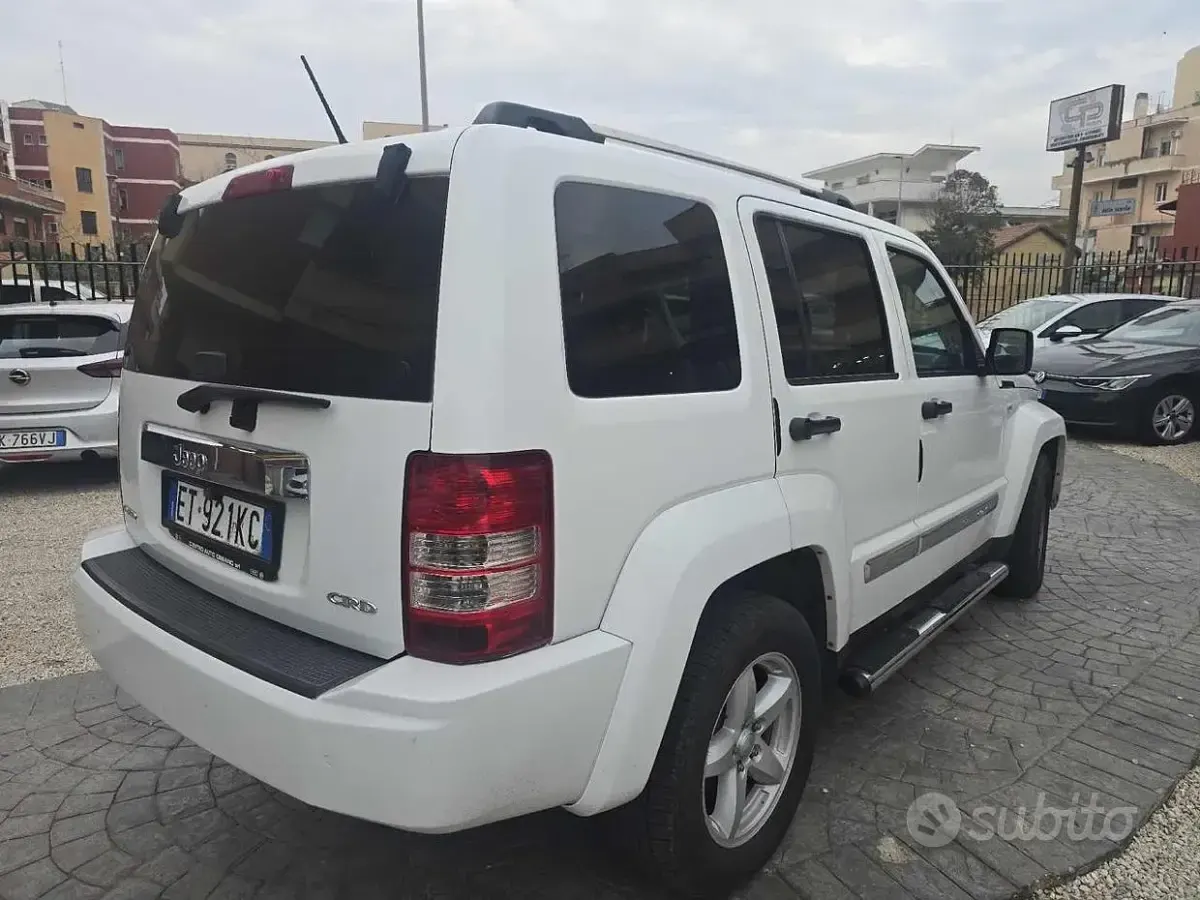 Usata Jeep Cherokee Limited 200 CV (147 kW) 2013 Bianco SUV