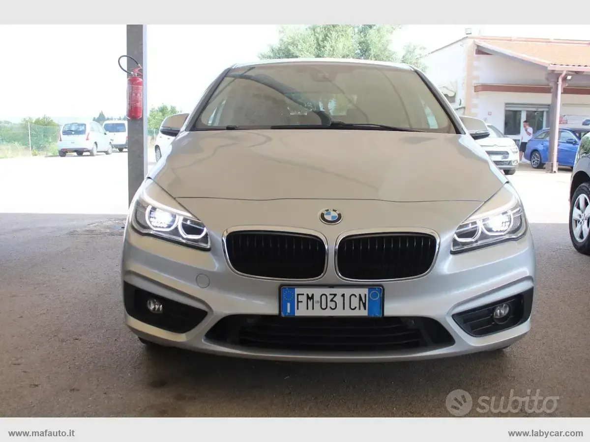 Usata BMW 218 Active Tourer Luxury Line 150 CV (110 kW) 2017 Argento Monovolume