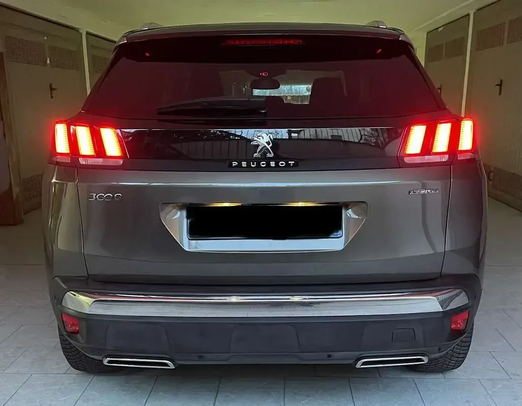 Usata Peugeot 3008 GT-line 150 CV (110 kW) 2016 Verde SUV