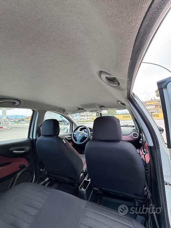 Usata Fiat Punto Evo Active 2011 Bianco Utilitaria