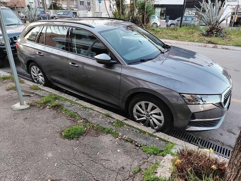 Usata Skoda Octavia Executive 116 CV (85 kW) 2025 Station wagon