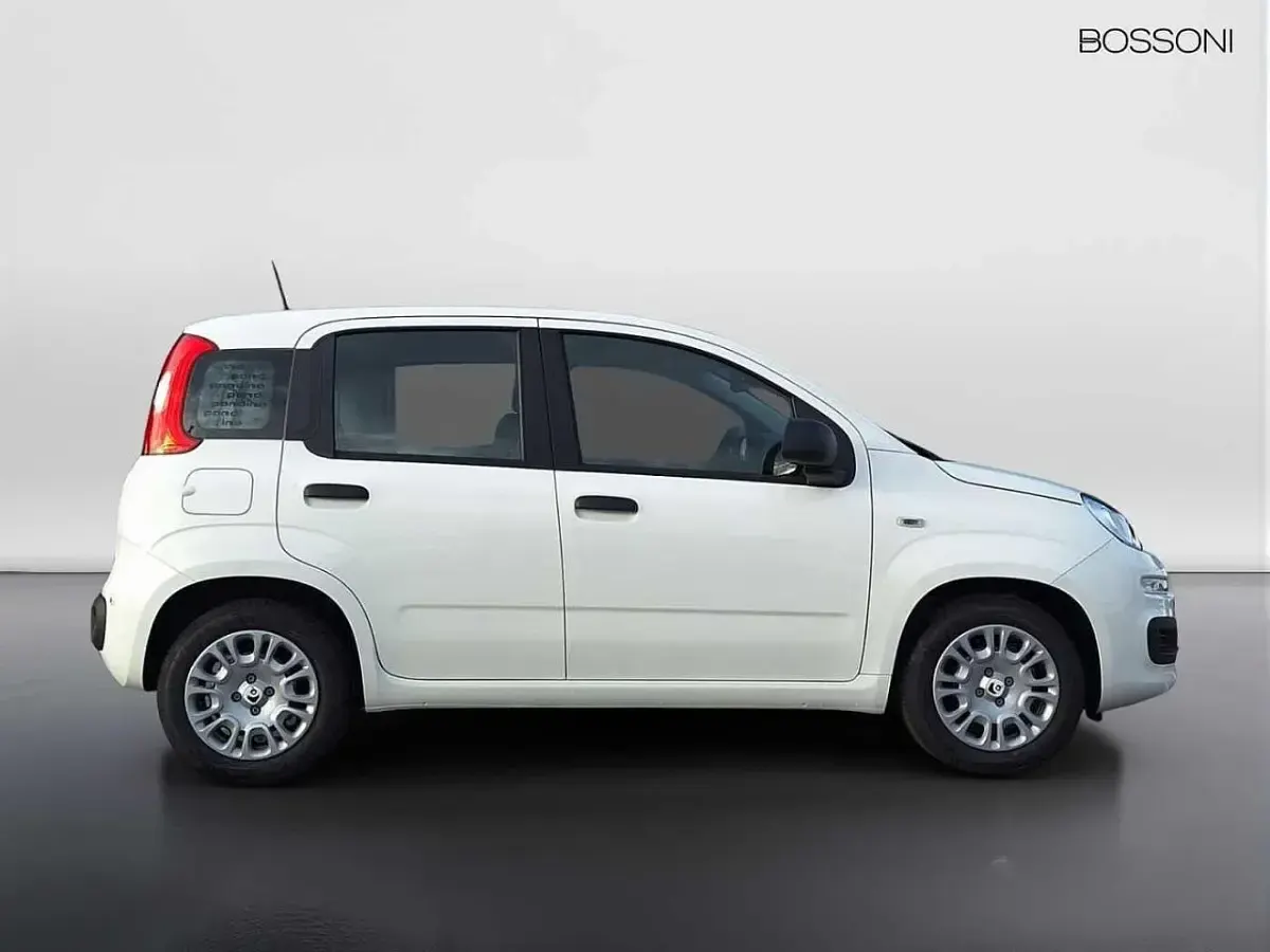 Nuova Fiat Panda Icon 65 CV (47 kW) 2026 Bianco Utilitaria